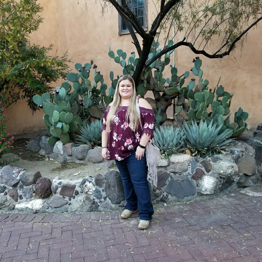 Meet your Posher, Kelli